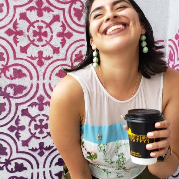 Beth Ramirez - Picture 3 of 5